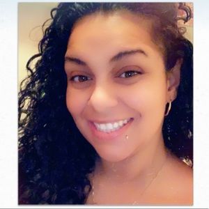 Meet your Posher, Roselin